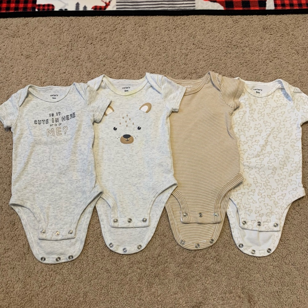 Set of Four Onesies 👶🏻🧸